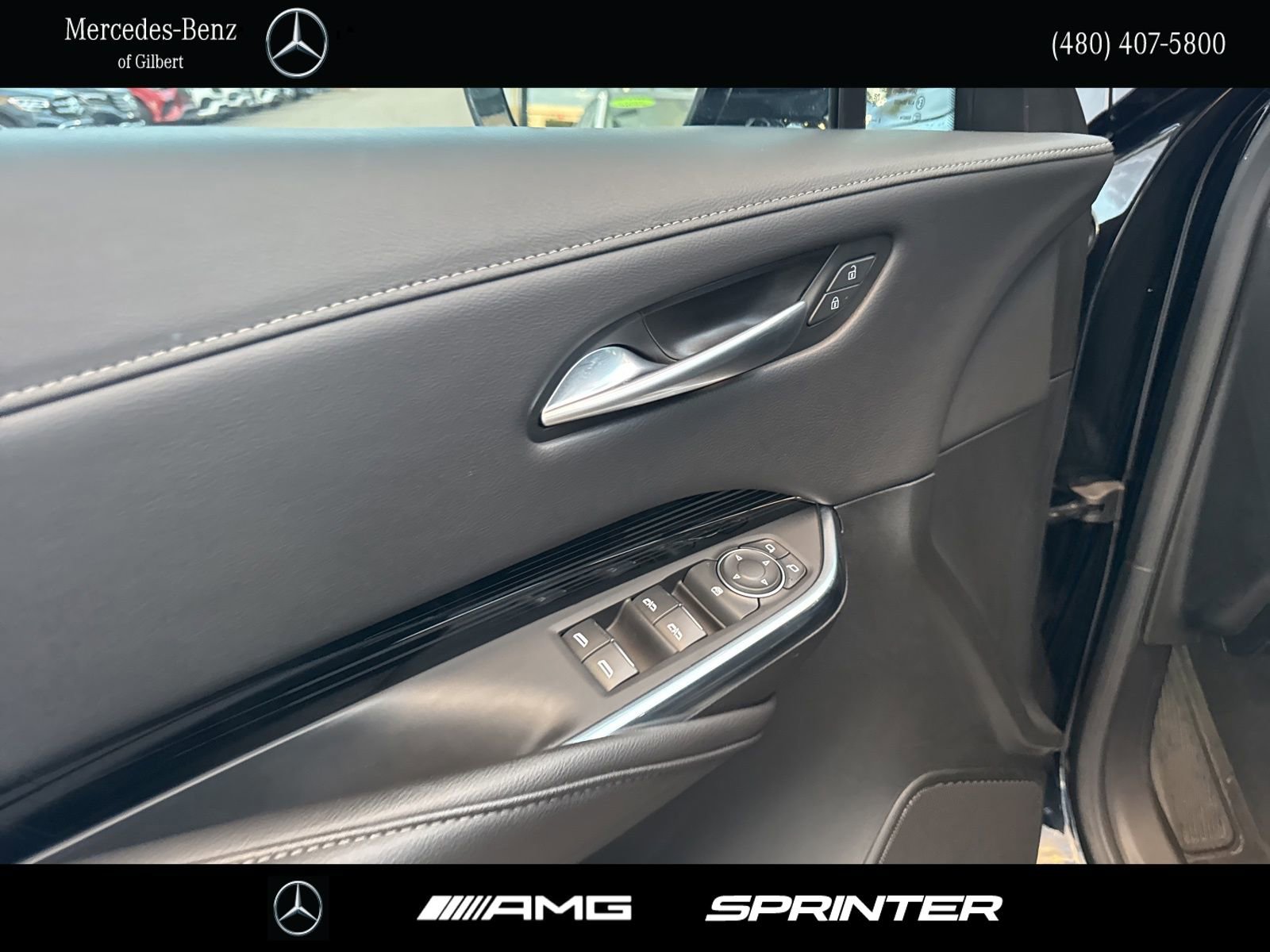 Used 2024 Cadillac XT4 Luxury w/ Cold Weather Package image 12