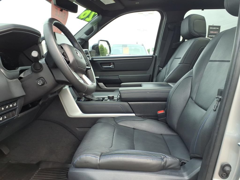 Used 2025 Toyota Tundra Platinum AWD/4WD image 12