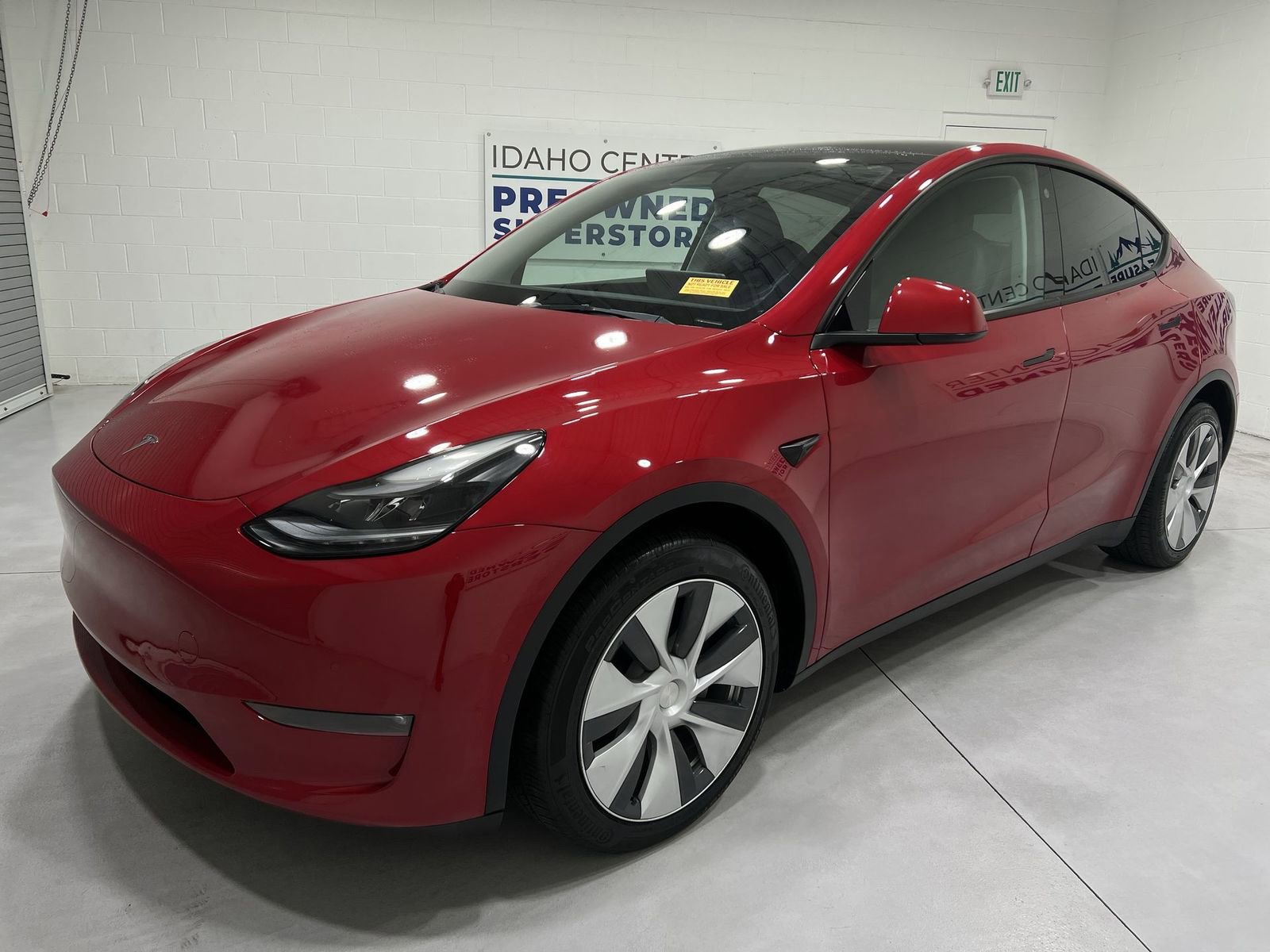 Used 2022 Tesla Model Y Long Range image 4