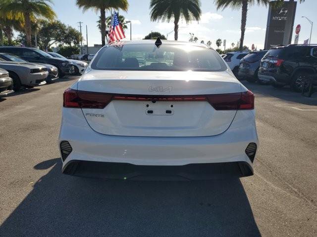 Used 2023 Kia Forte LXS w/ LXS Technology Package image 6