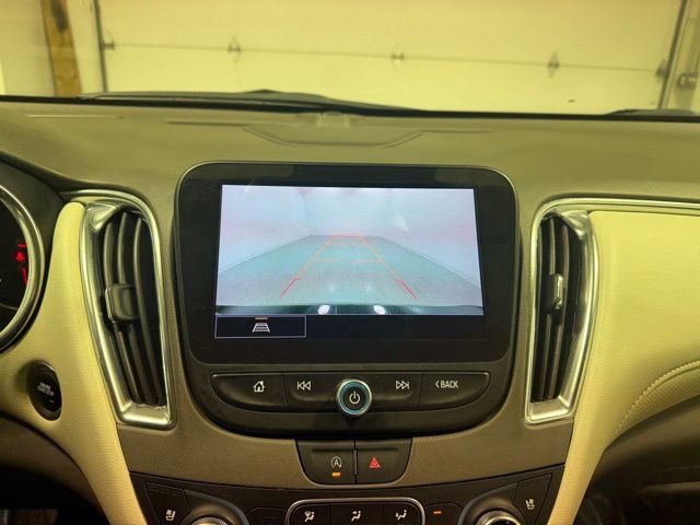 Used 2024 Chevrolet Malibu LT image 18