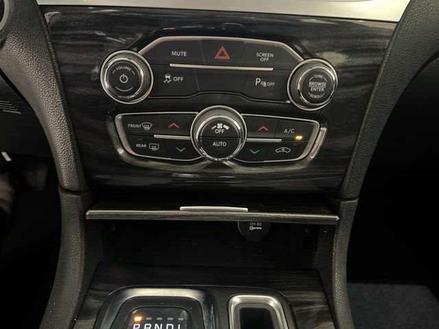 Used 2022 Chrysler 300 Touring L image 16