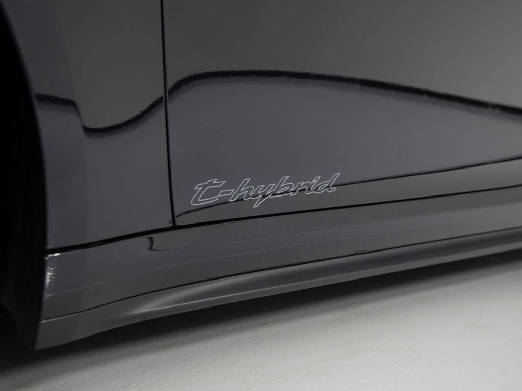 Certified 2025 Porsche 911 Carrera 4 GTS AWD/4WD image 45