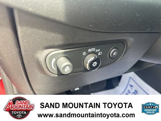 Used 2023 Chevrolet Equinox Premier FWD image 12
