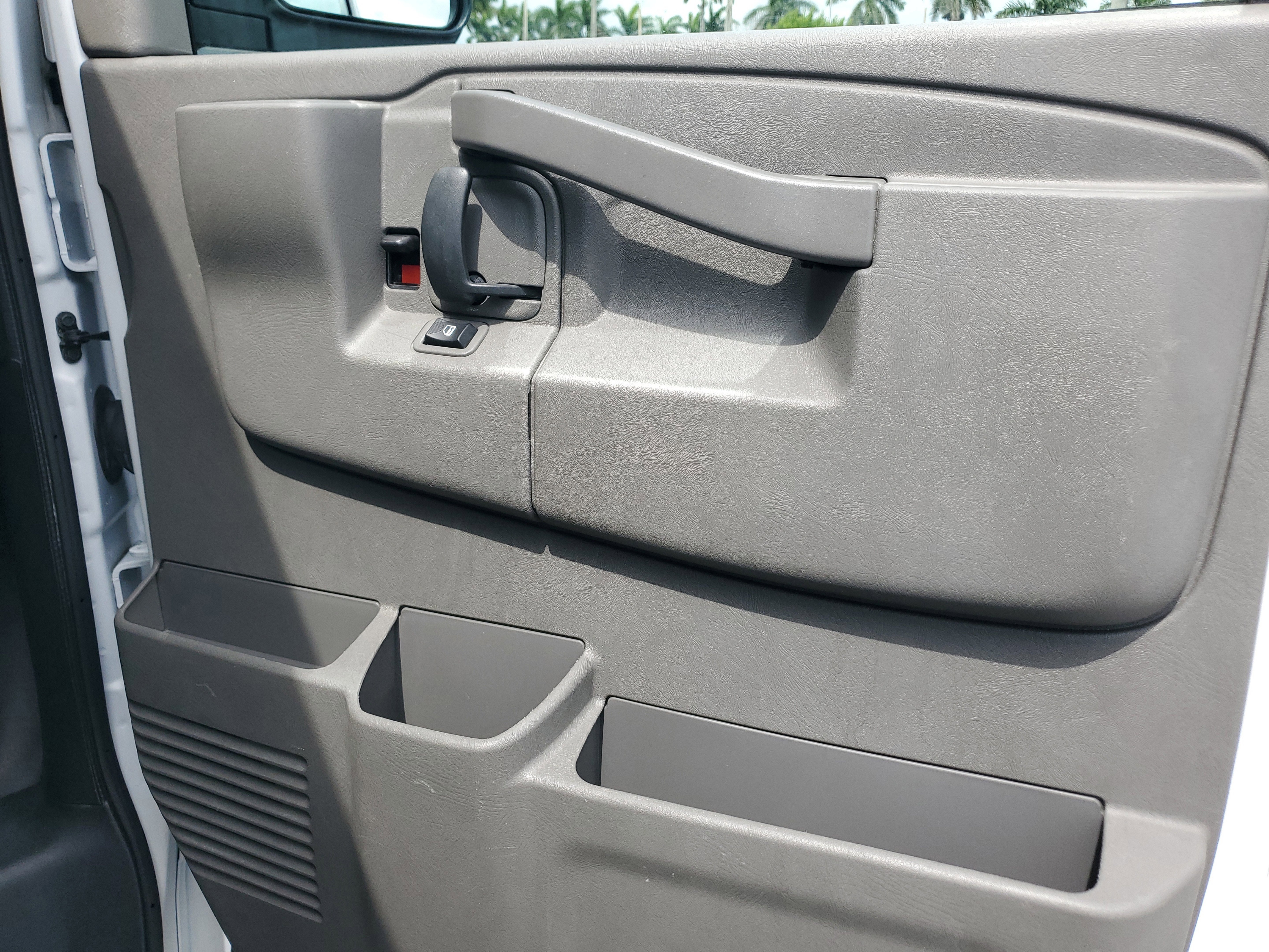 Used 2023 GMC Savana 2500 w/ Driver Convenience Package image 23