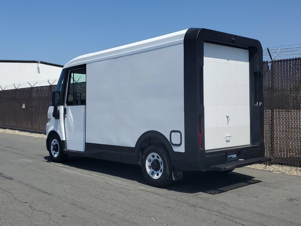 New 2025 Chevrolet Brightdrop 400 w/ Battery Pack, Max Range AWD/4WD image 6