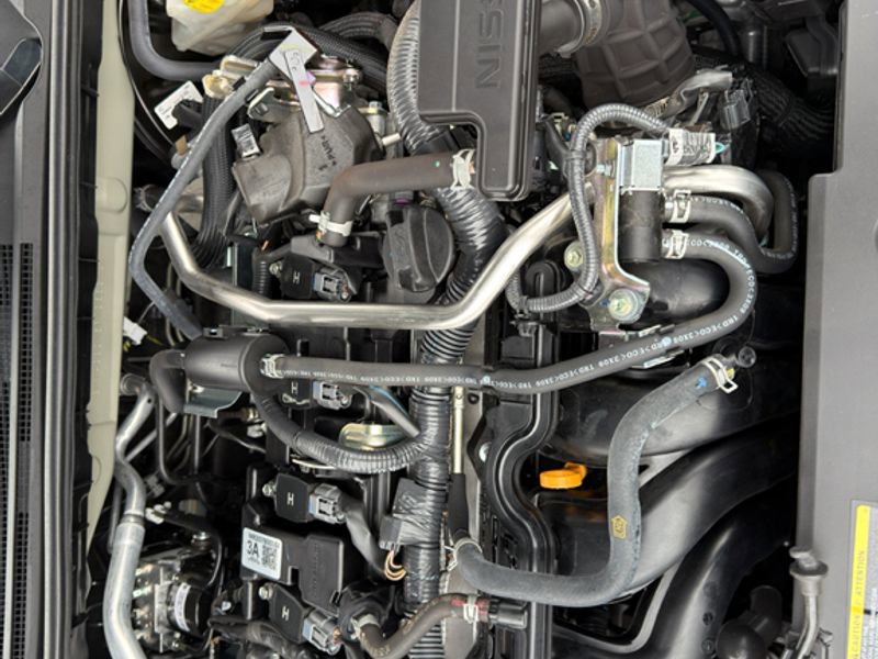 Used 2024 Nissan Sentra SR w/ SR Premium Package image 11