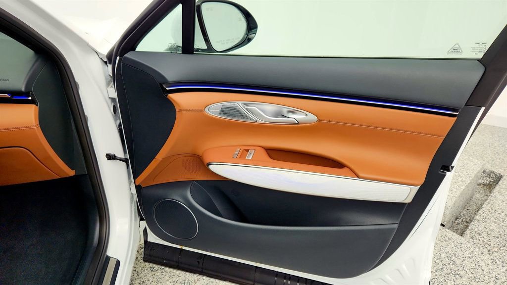 Used 2026 Genesis GV70 2.5T Advanced image 26