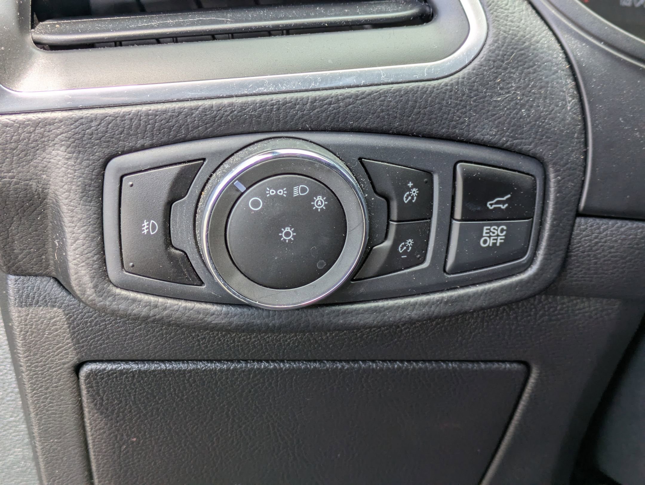 Used 2023 Ford Edge ST AWD/4WD image 14