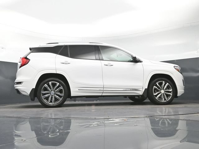 Used 2020 GMC Terrain Denali w/ LPO, Floor Liner Package AWD/4WD image 28