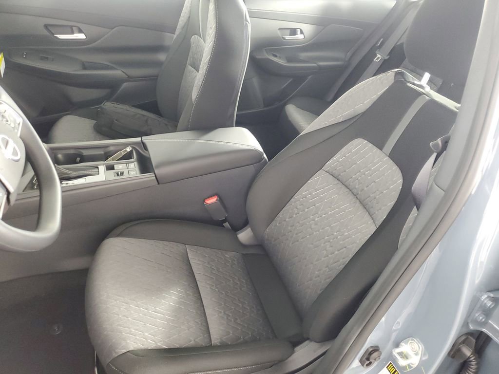 New 2026 Nissan Sentra SV w/ Floor Mat Package FWD image 12