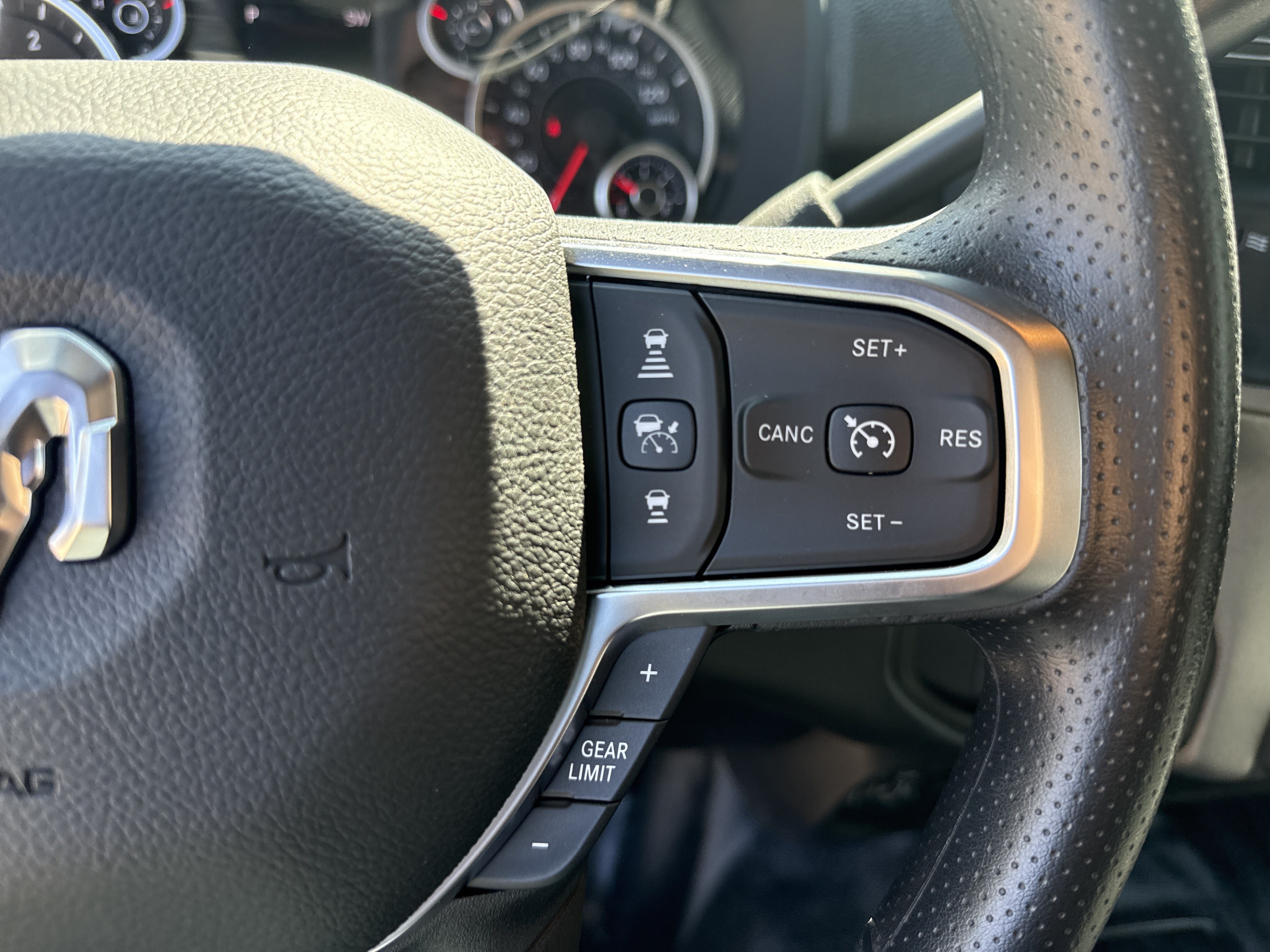 New 2026 RAM 5500 Tradesman AWD/4WD image 33