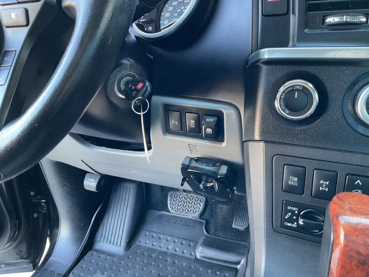 Used 2018 Toyota Sequoia Platinum AWD/4WD image 20