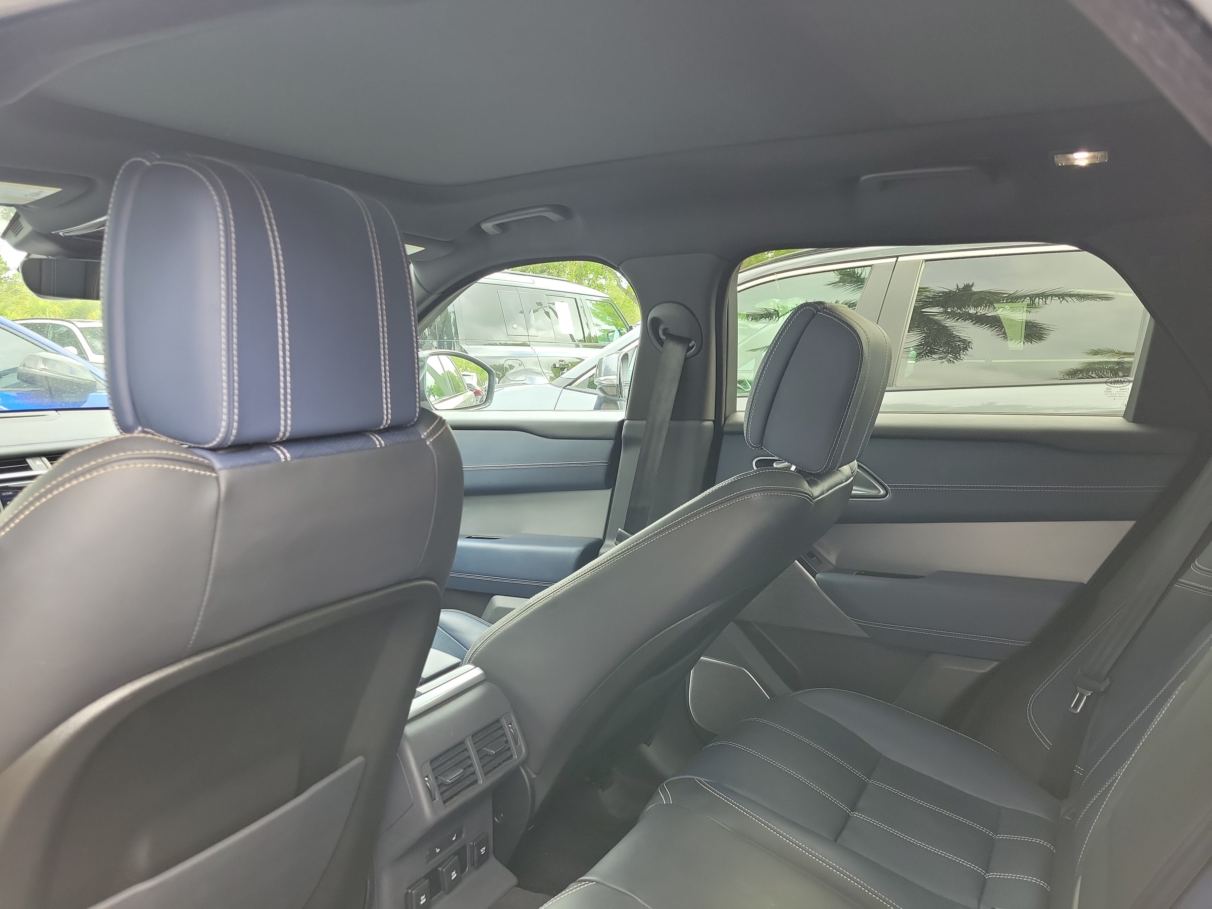 Used 2019 Land Rover Range Rover Velar R-Dynamic HSE AWD/4WD image 8