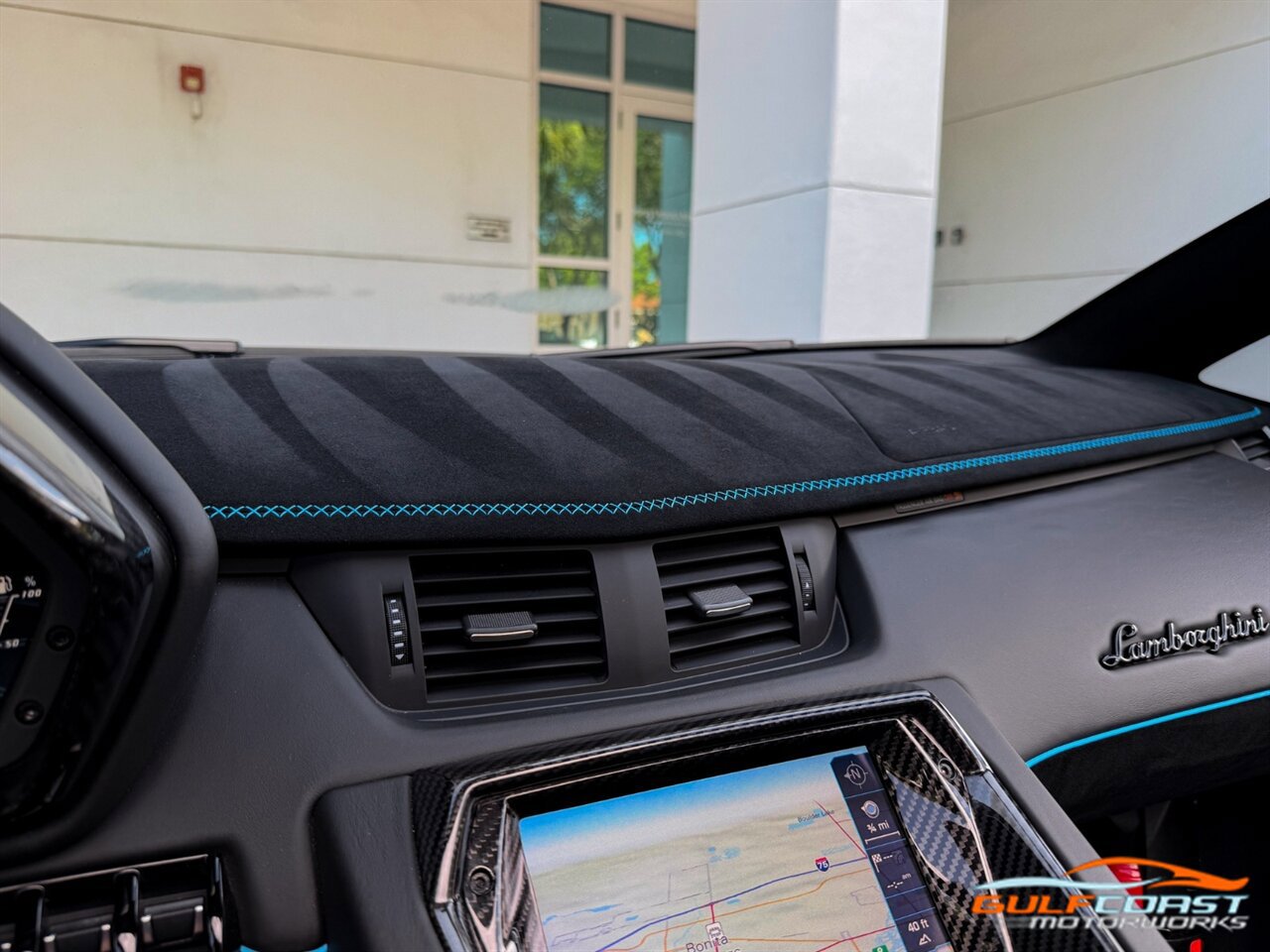 Used 2021 Lamborghini Aventador SVJ AWD/4WD image 17