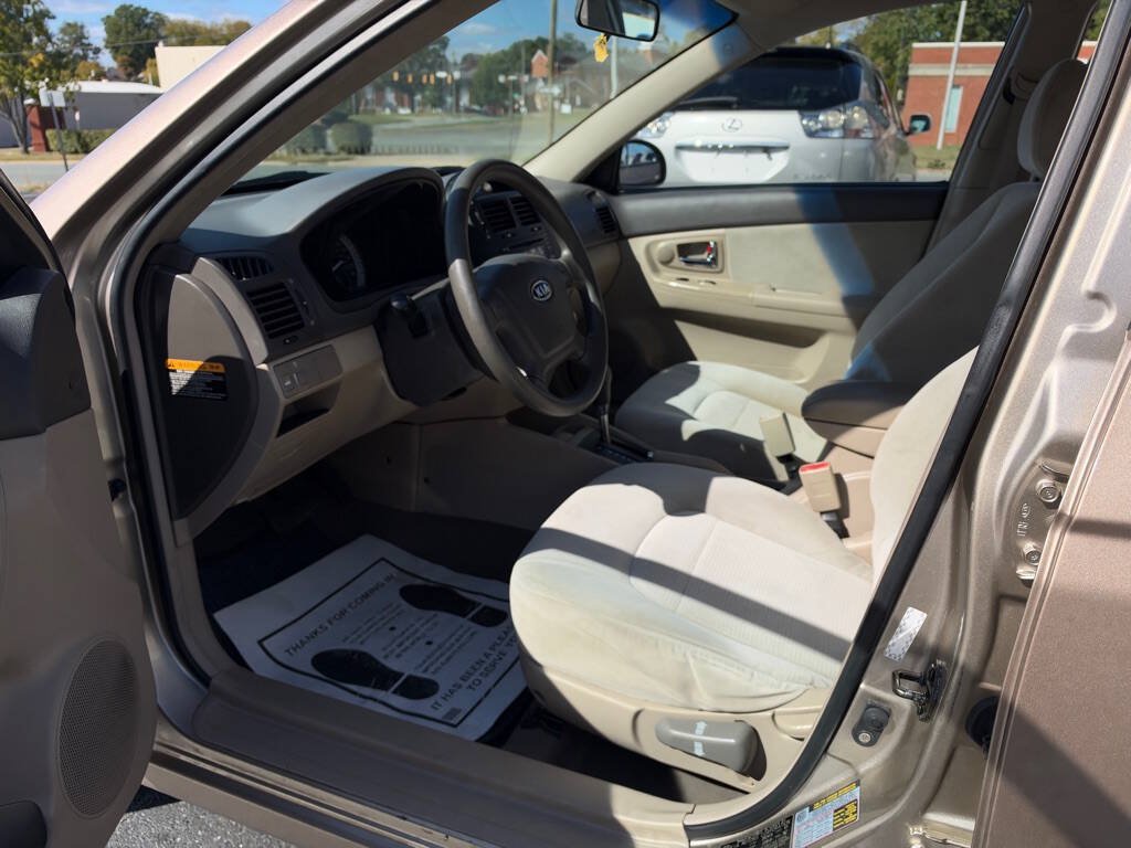 Used 2007 Kia Spectra EX FWD image 11
