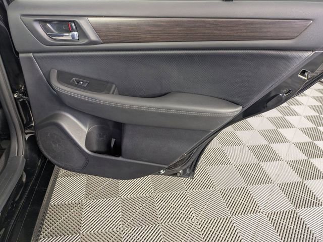 Used 2017 Subaru Legacy 3.6R Limited image 32