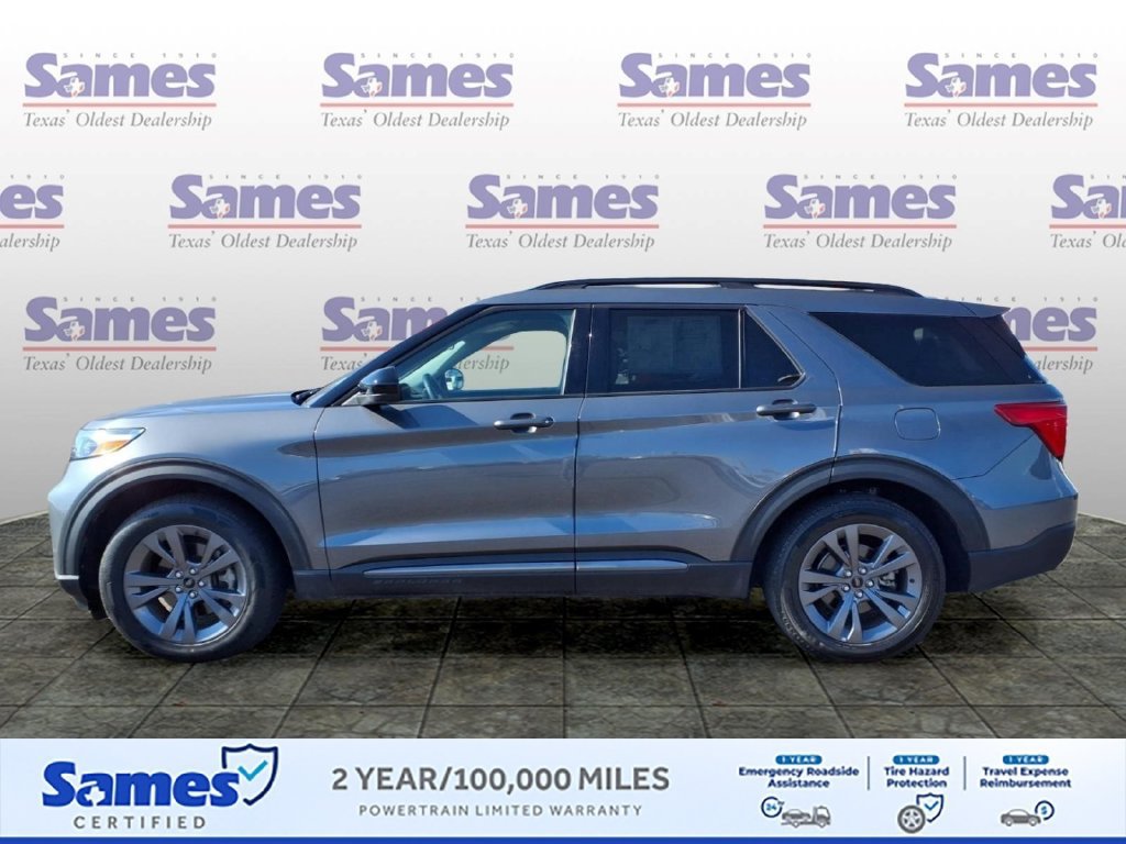Used 2023 Ford Explorer XLT w/ Equipment Group 202A RWD image 4
