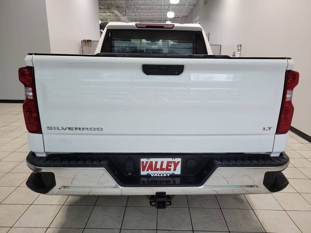 Used 2022 Chevrolet Silverado 1500 LT AWD/4WD image 10