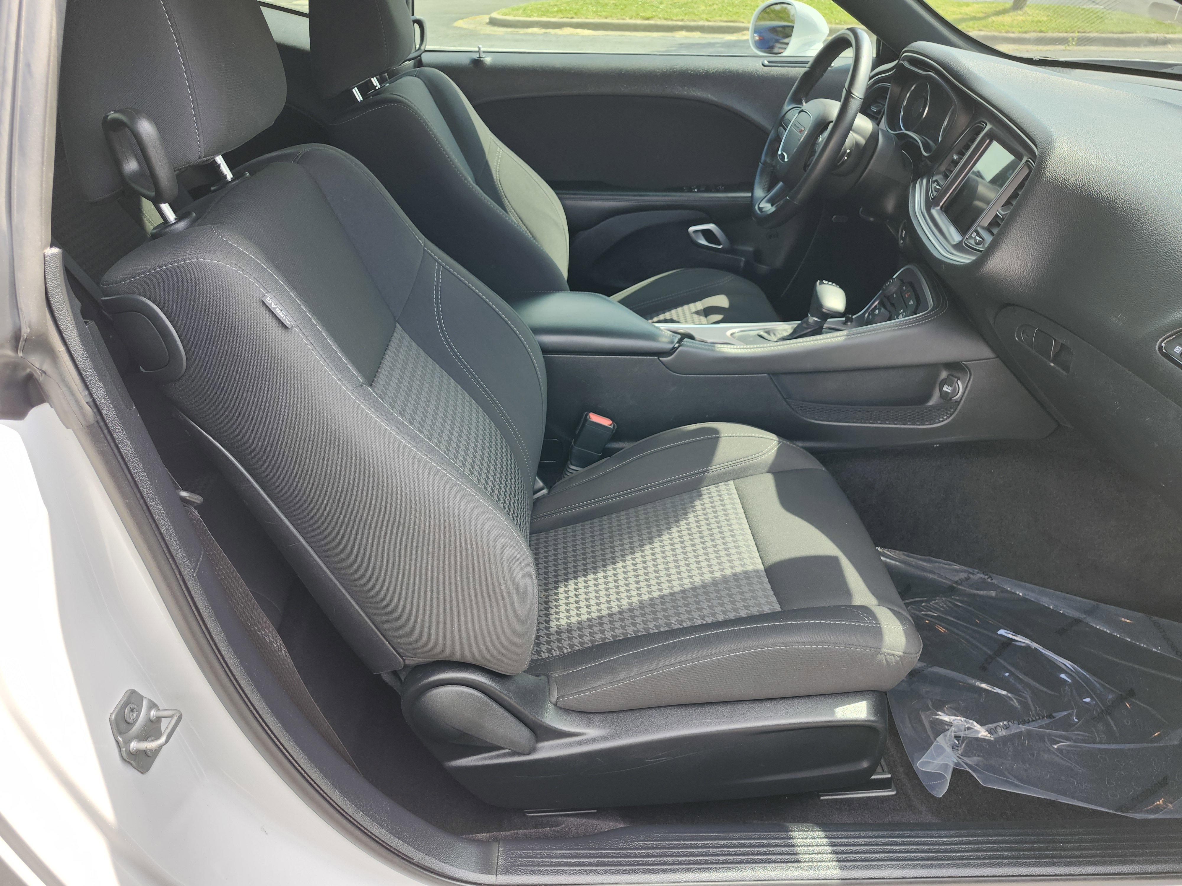 Used 2018 Dodge Challenger R/T w/ Sound Group RWD image 21