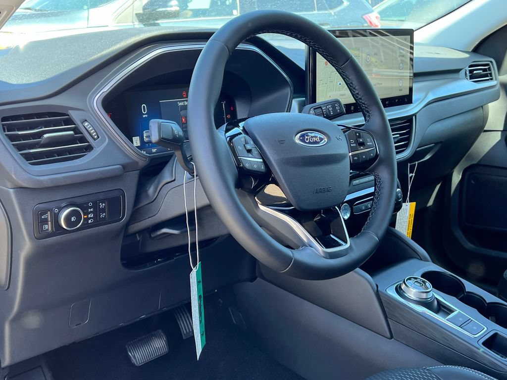New 2023 Ford Escape SE FWD image 19