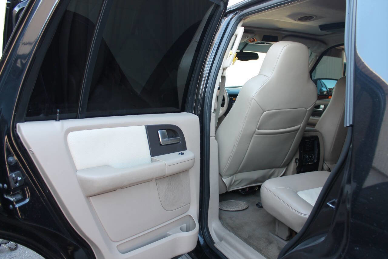 Used 2004 Ford Expedition Eddie Bauer RWD image 20