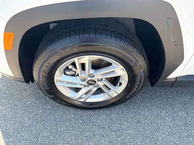 Used 2025 Hyundai Tucson SE image 12