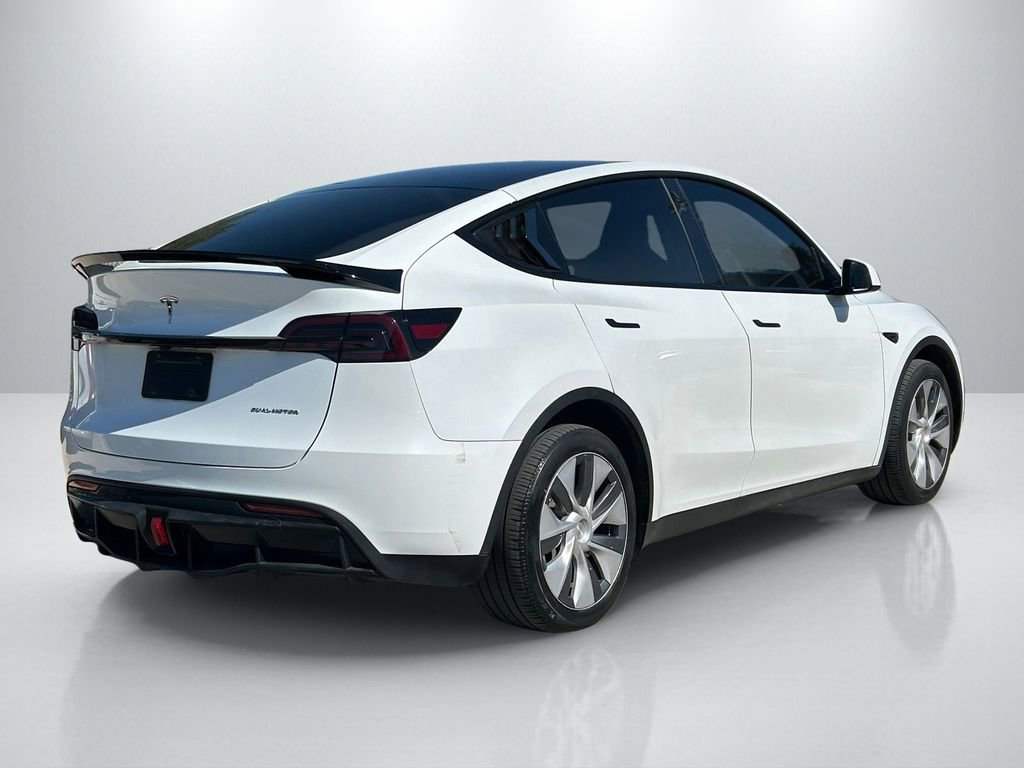 Used 2023 Tesla Model Y Long Range image 5