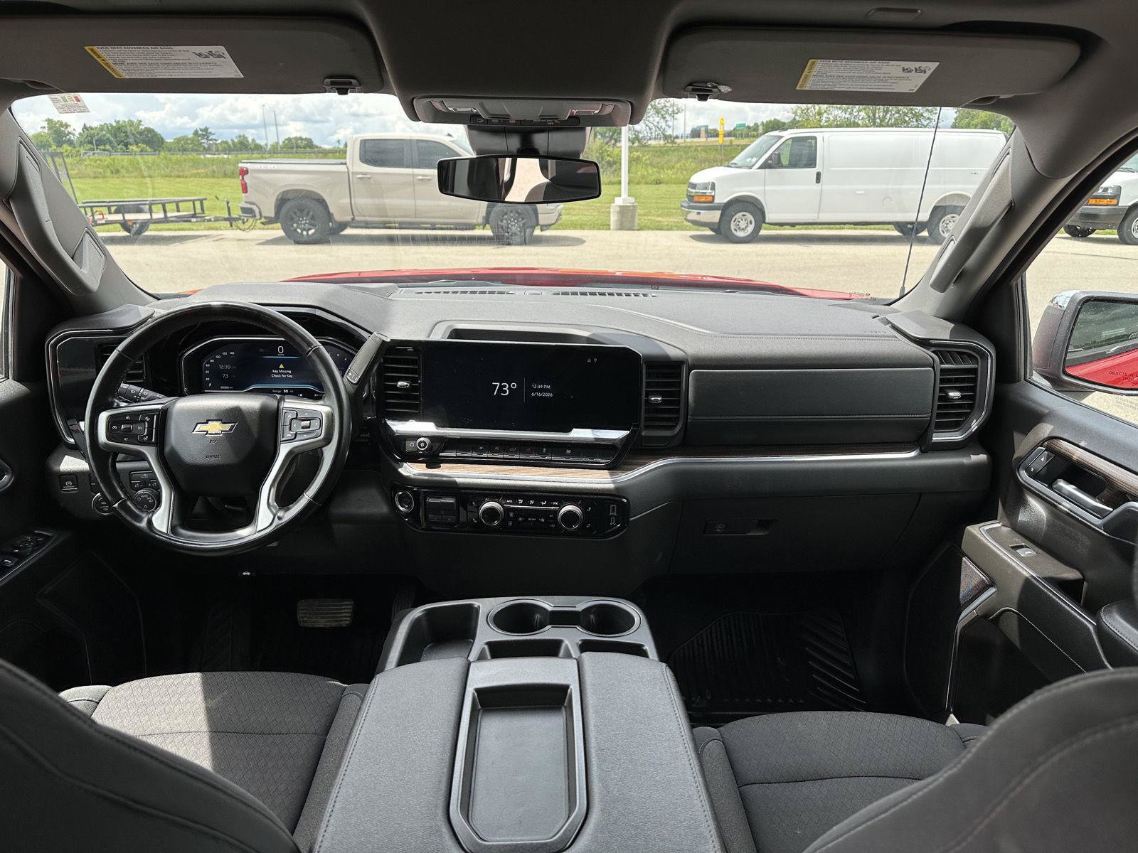 Used 2025 Chevrolet Silverado 1500 LT AWD/4WD image 17