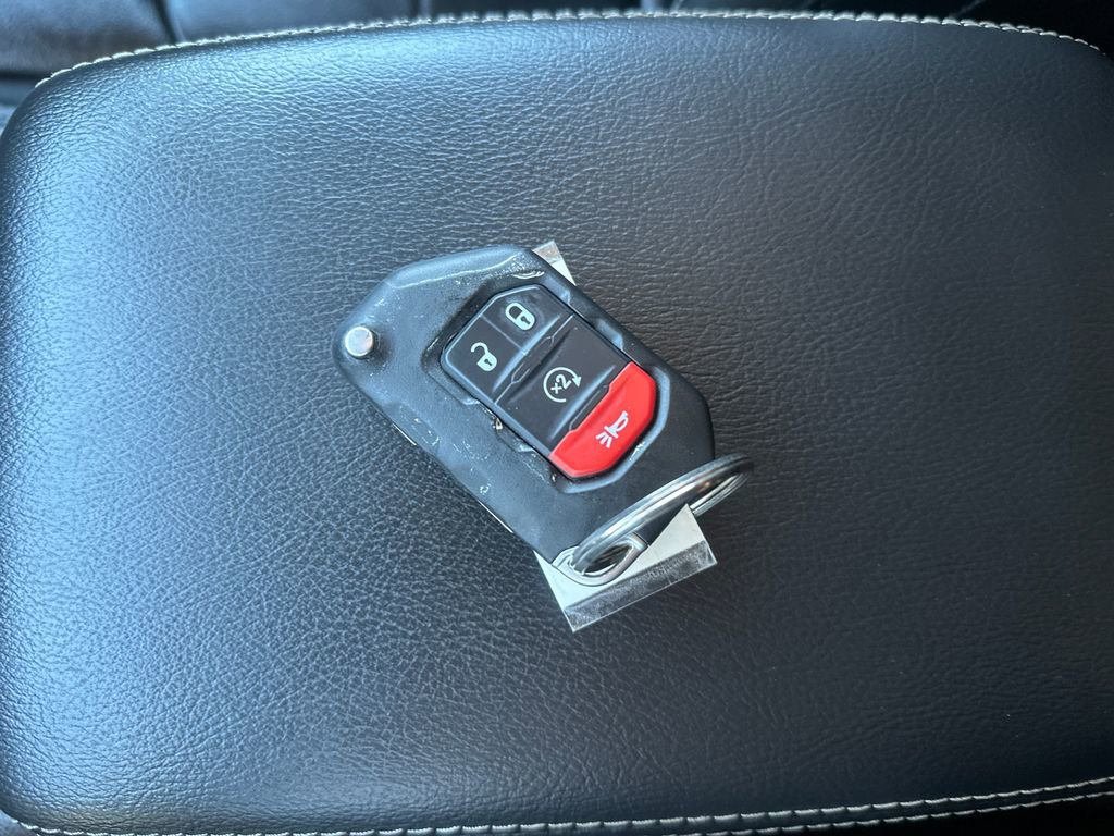 Used 2022 Jeep Wrangler Unlimited Sahara image 21