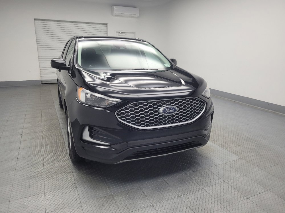 Used 2023 Ford Edge SEL image 14