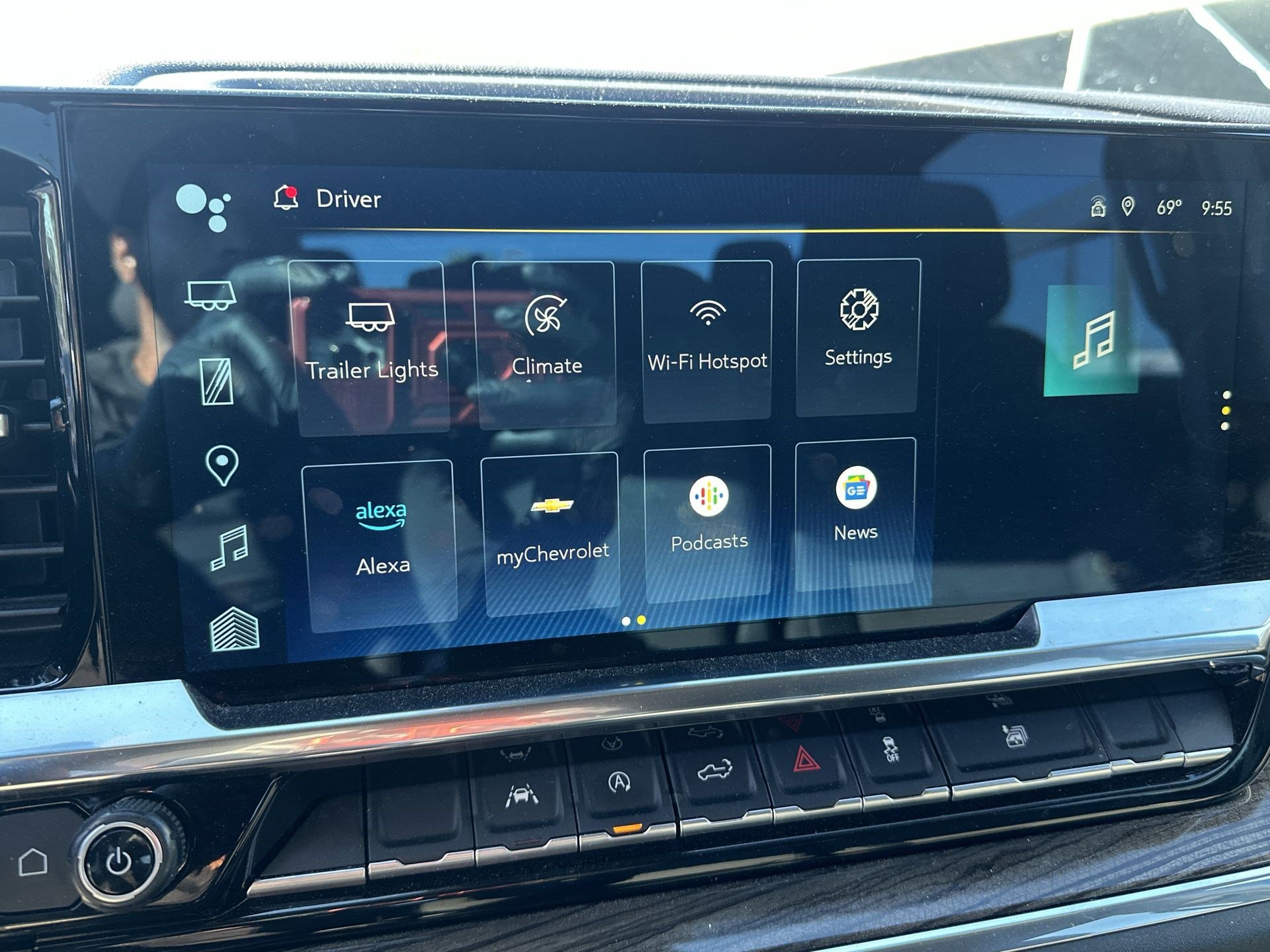 Used 2025 Chevrolet Silverado 1500 LT image 12