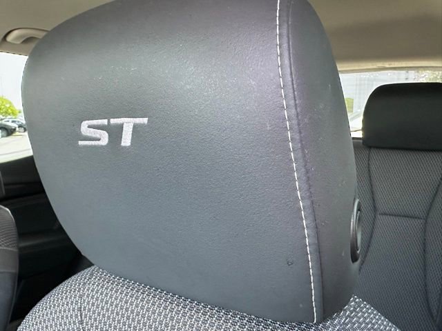 Used 2023 Buick Envision Preferred w/ Sport Touring Package AWD/4WD image 13