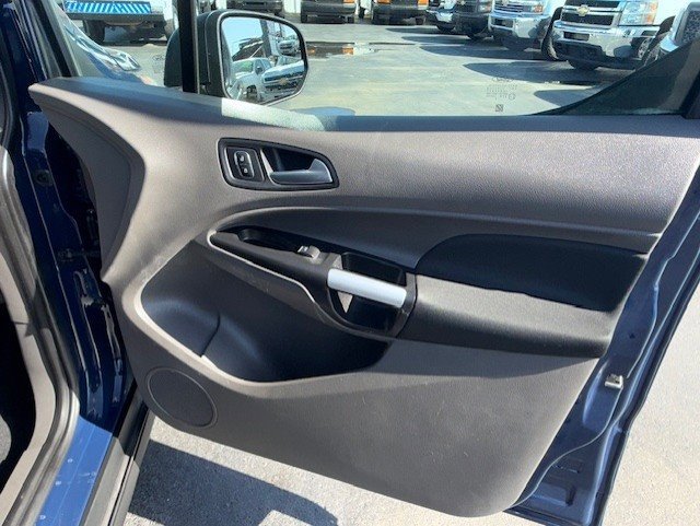 Used 2020 Ford Transit Connect XLT image 26