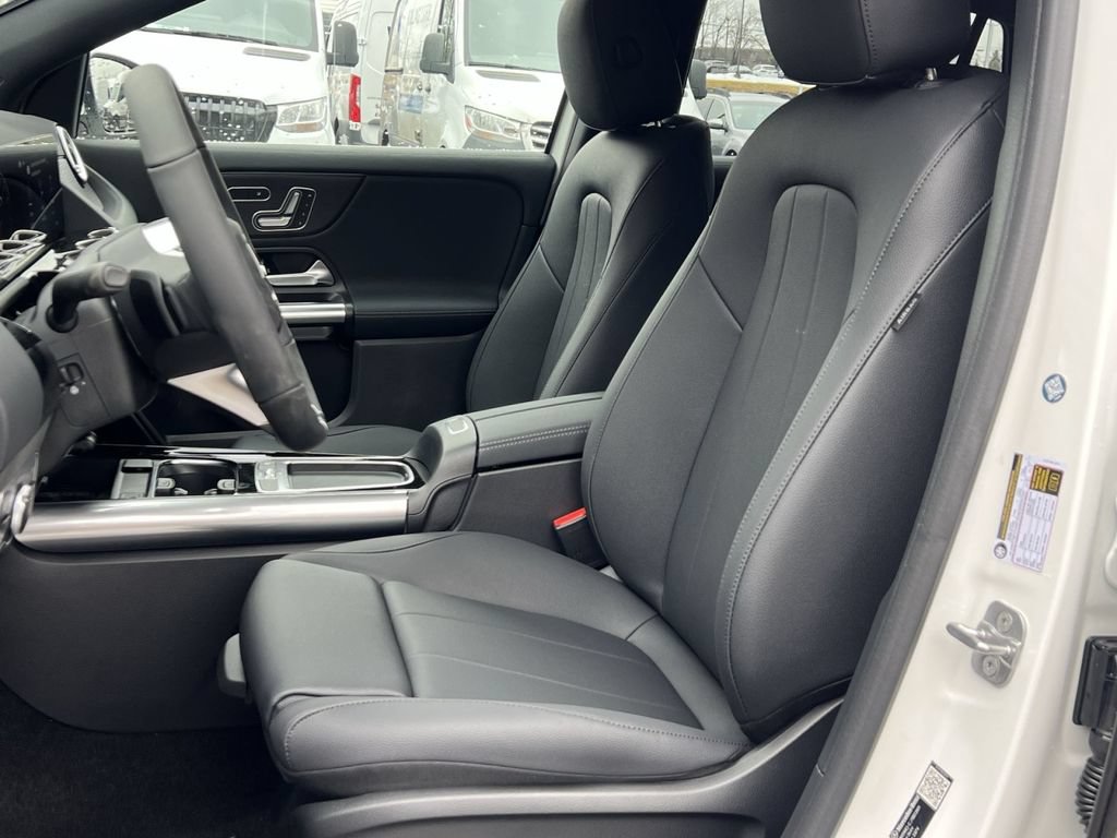 Certified 2026 Mercedes-Benz GLA 250 4MATIC image 11