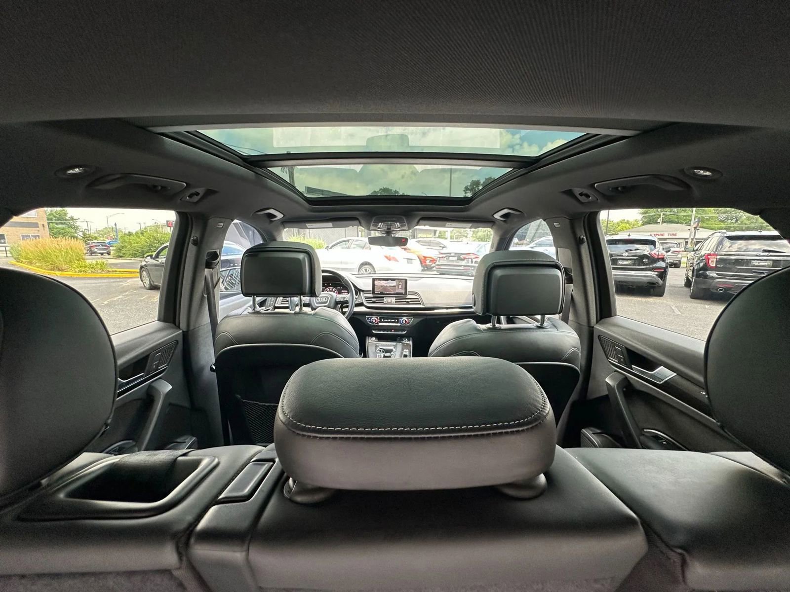 Used 2020 Audi SQ5 Prestige w/ Prestige Package image 25