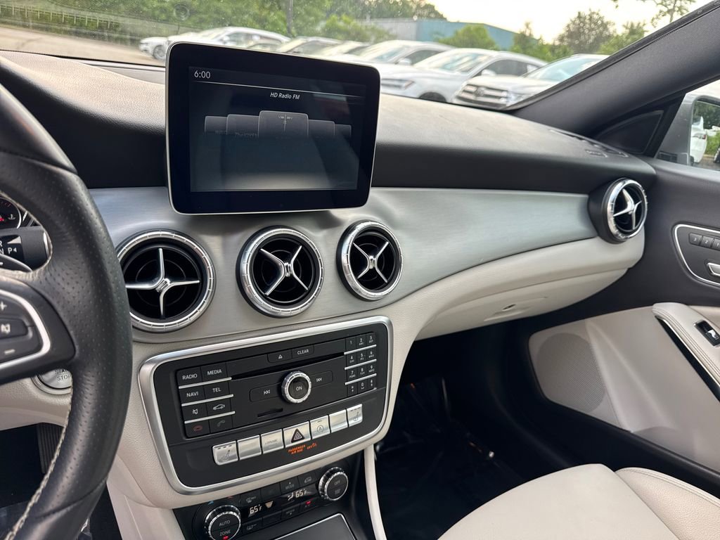 Used 2018 Mercedes-Benz CLA 250 image 29