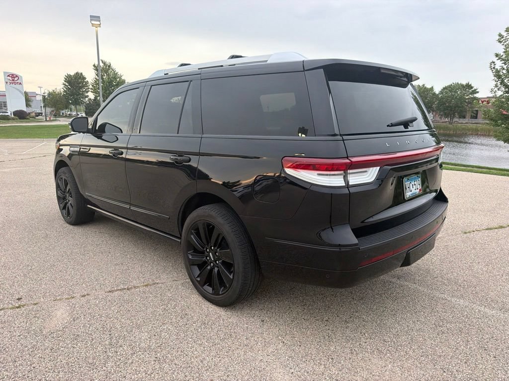 Used 2022 Lincoln Navigator Reserve w/ Equipment Group 201A AWD/4WD image 8