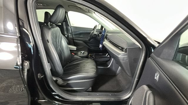 Used 2022 Ford Mustang Mach-E Select RWD image 29