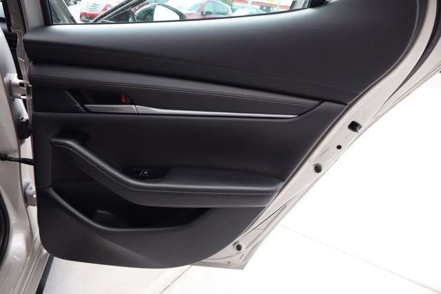 Used 2024 MAZDA MAZDA3 s image 27