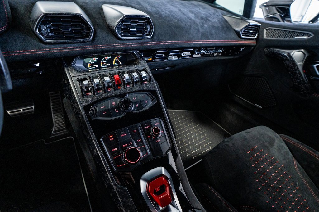 Used 2018 Lamborghini Huracan Performante image 57