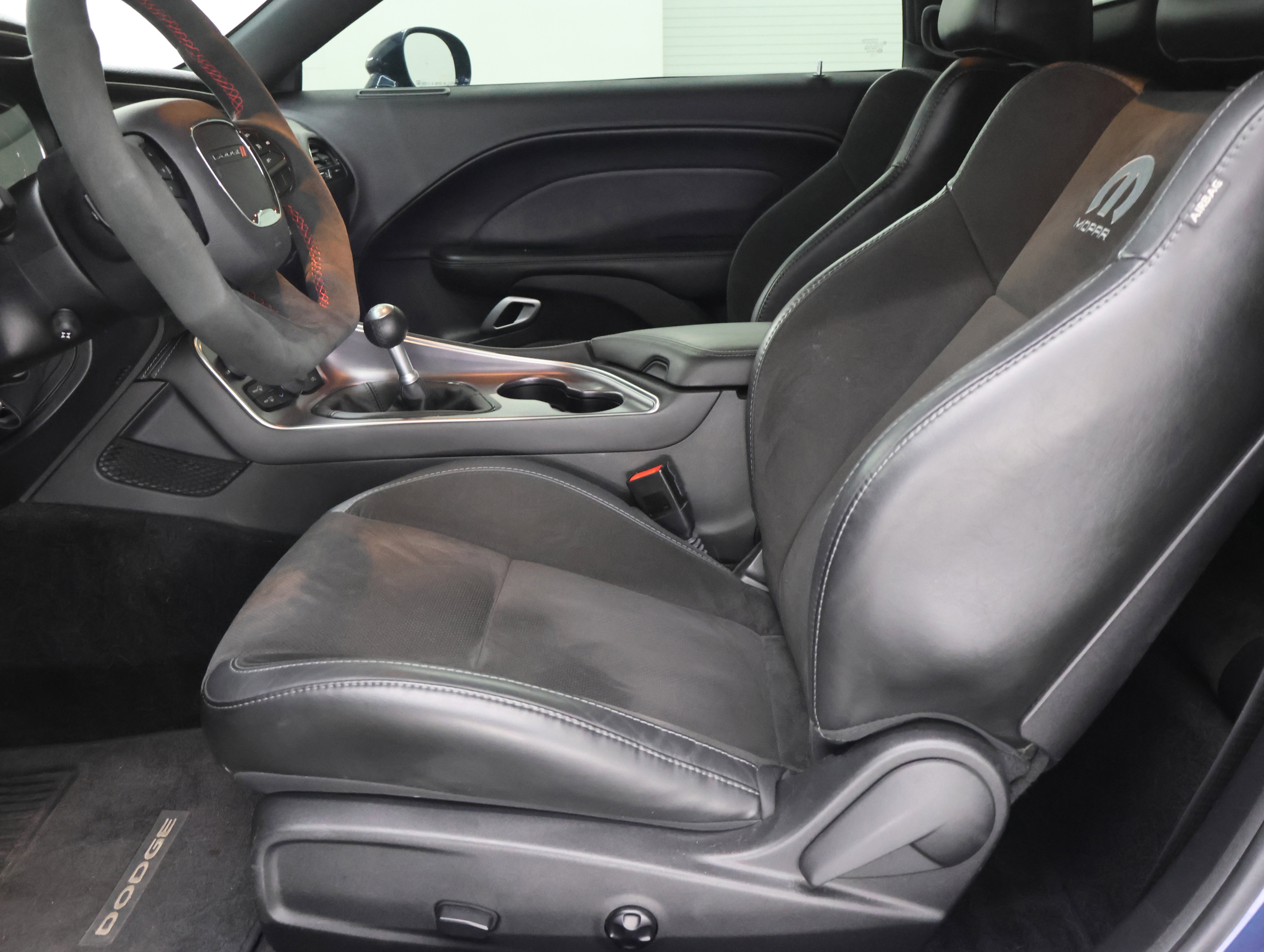 Used 2017 Dodge Challenger R/T Scat Pack RWD image 8