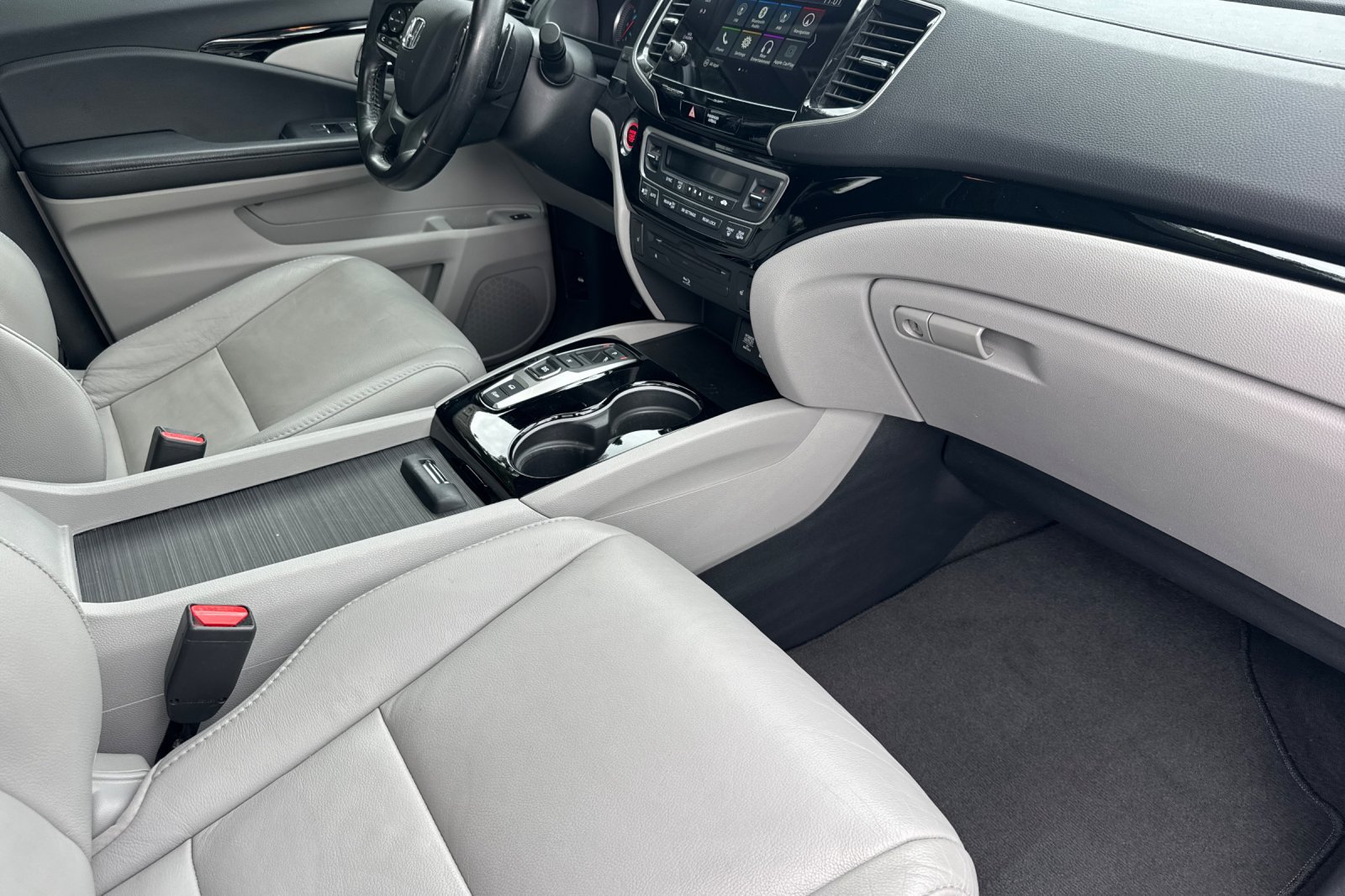 Used 2020 Honda Pilot Touring image 15