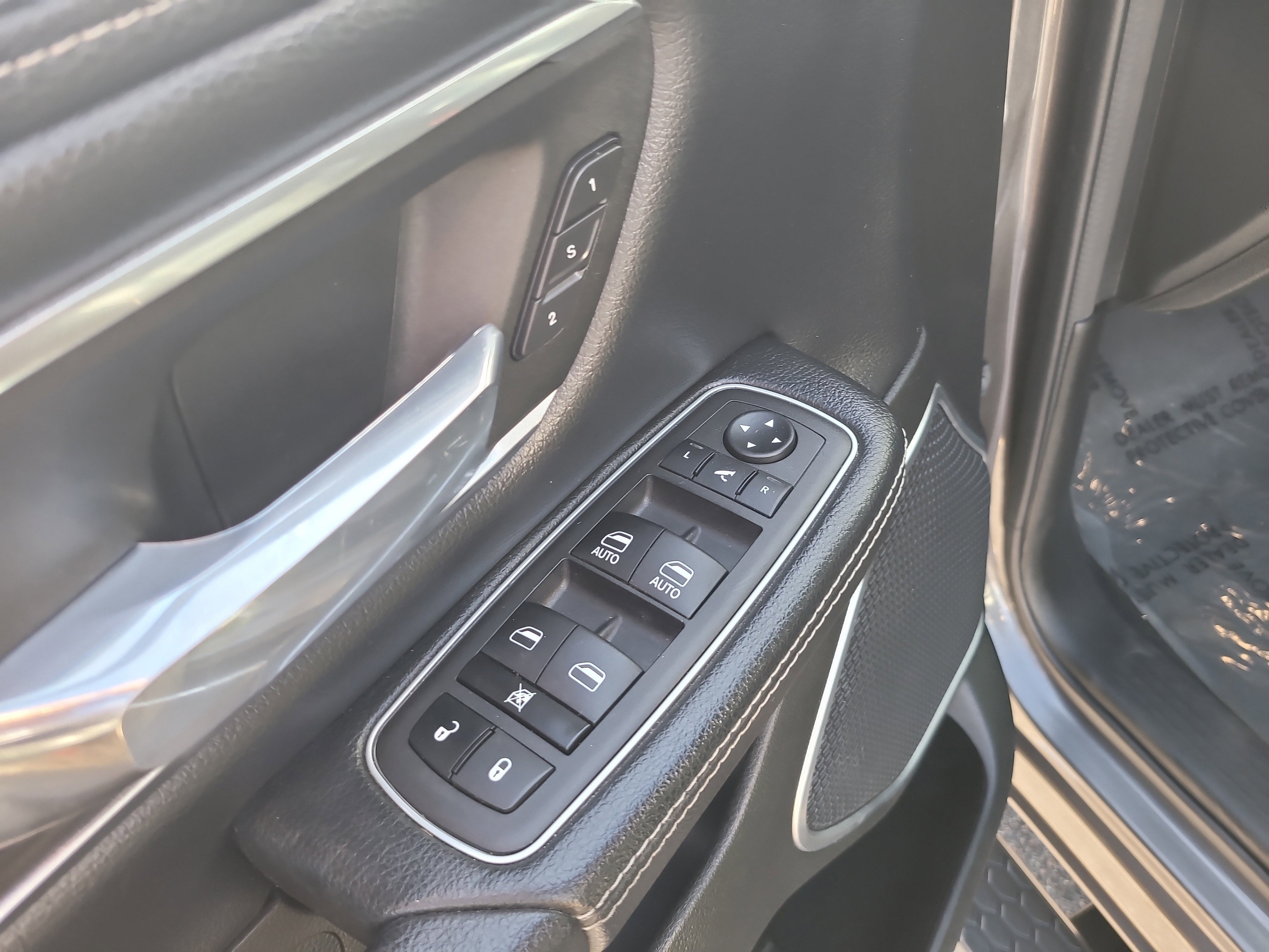 Used 2023 RAM 1500 Laramie image 17