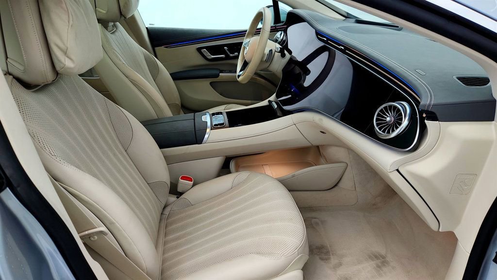 Used 2023 Mercedes-Benz EQS 580 4MATIC Sedan image 24