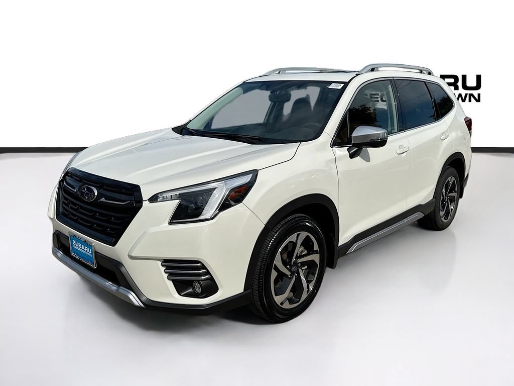 Used 2024 Subaru Forester Touring w/ POP Package 3 AWD/4WD image 3