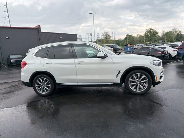 Used 2018 BMW X3 xDrive30i w/ Premium Package AWD/4WD image 4