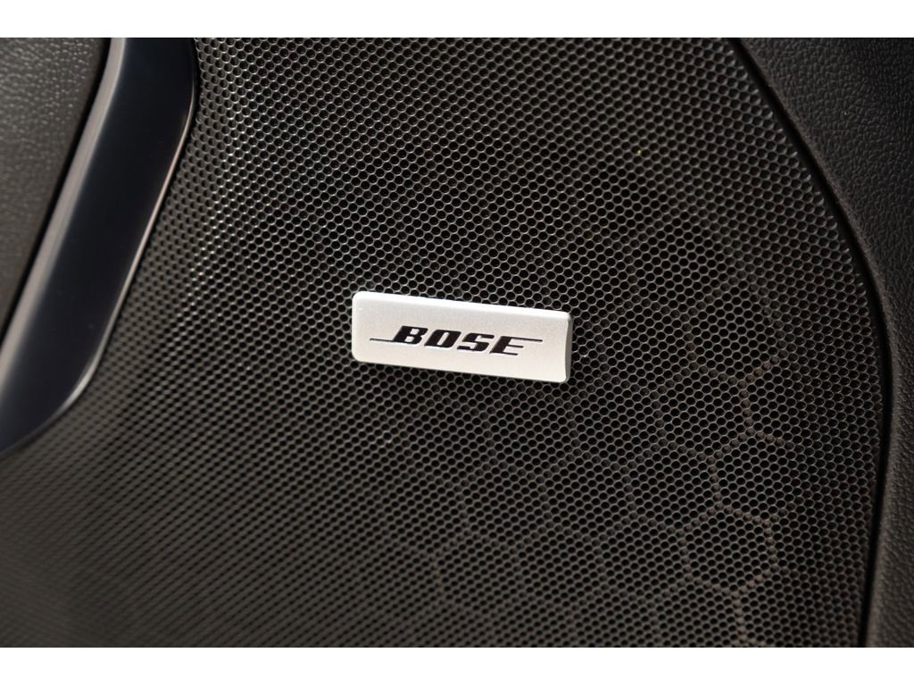 New 2026 GMC Yukon XL AT4 w/ AT4 Premium Package image 32