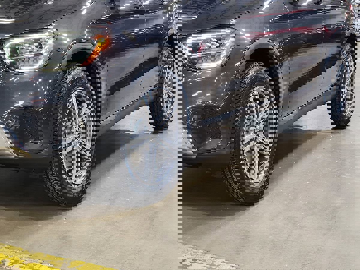 Used 2021 Mercedes-Benz GLC 300 image 17