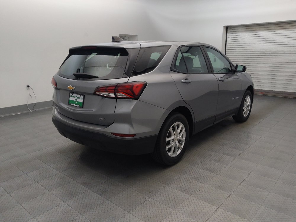 Used 2024 Chevrolet Equinox LS AWD/4WD image 9
